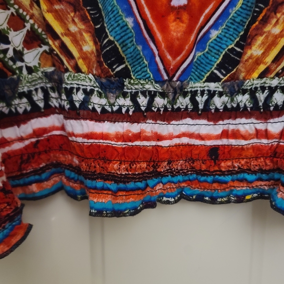 Colorful Geometric Patterned Top - Picture 8 of 15